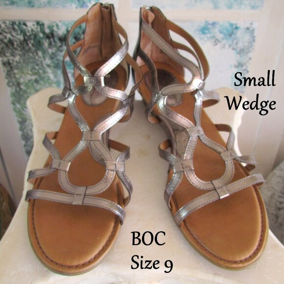 CAGE SANDALS, 9, BRONZE GOLD, WEDGE FLATS, ZIPPER BACKS, STYLISH COOL, BOC - Picture 2 of 10